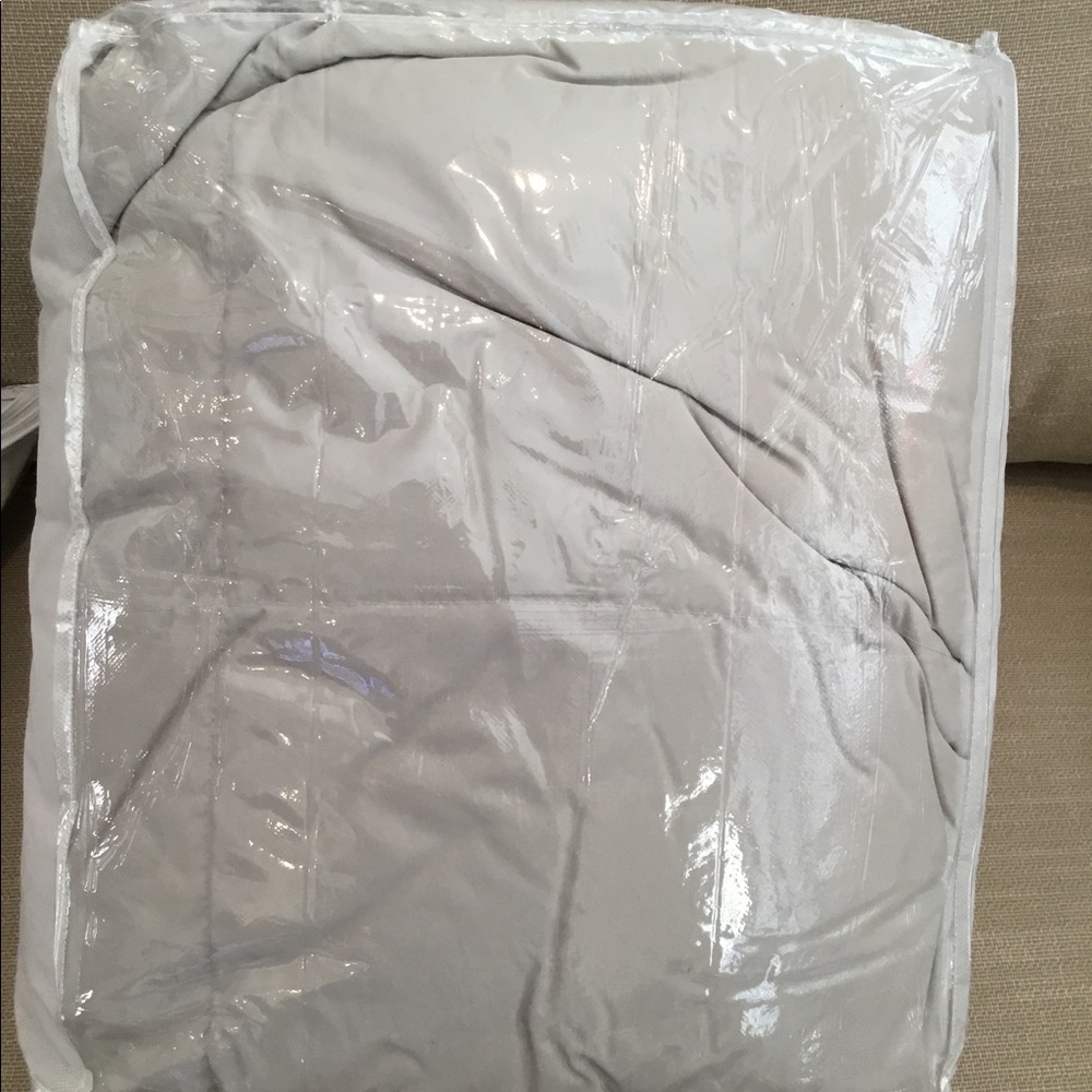 White Duck Down King Comforter Silver